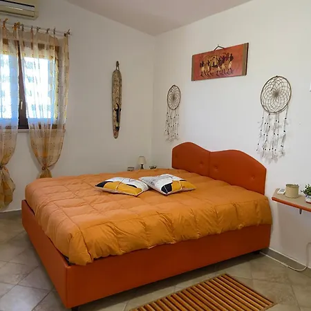 Long House Apartment *